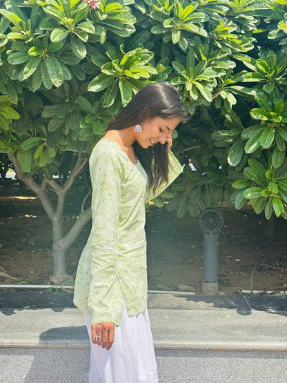 Nishaan Vrinda Short Kurti Pastel Green Scalloped Square Neck Long Sleeve
